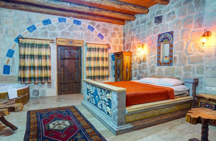 Deluxe Stone Room 101